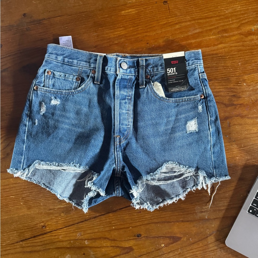 levi’s 501 high waisted shorts